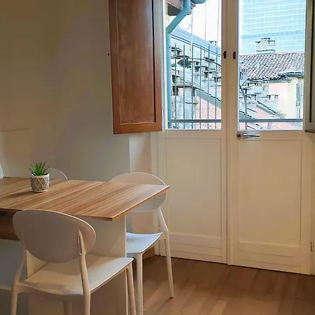 アパート *bnbguest*terrazzo In Centro